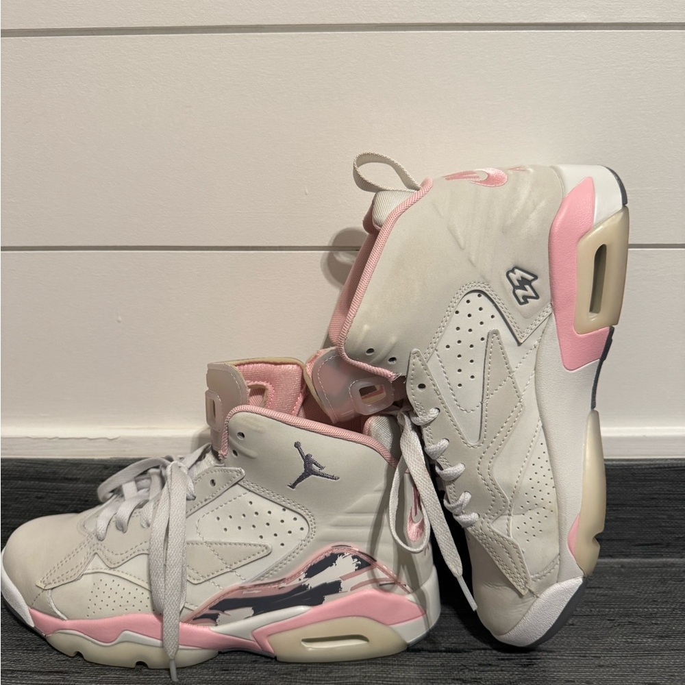 Jordan Sneakers in Pink and White